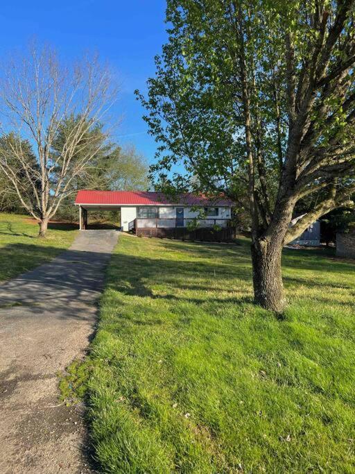 Charming House In Sevierville Family Friendly Quiet Location Close To Wilderness Exteriör bild
